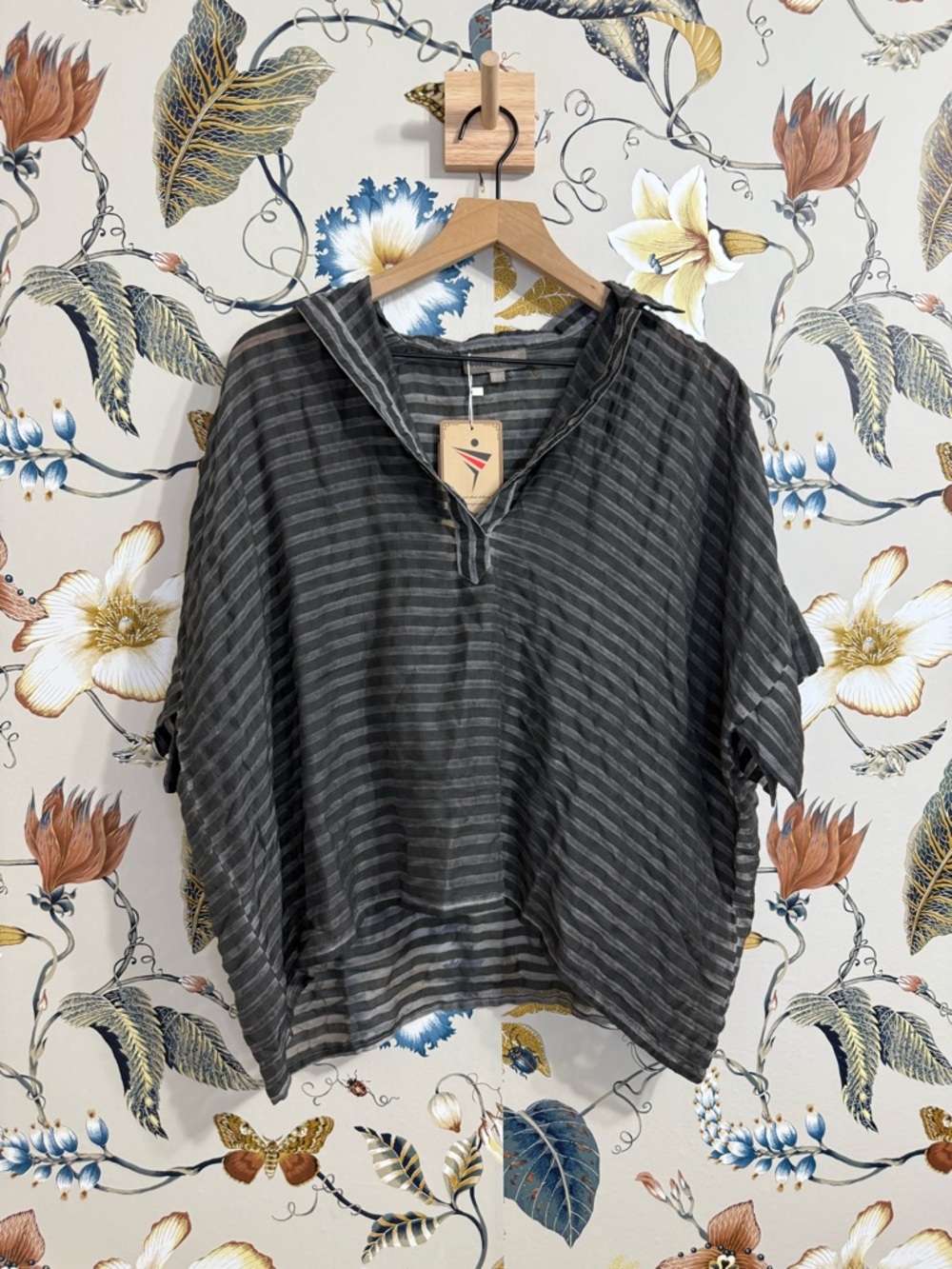 YAUVAN CLOTHING charcoal Grey Black Blouse Size S/M